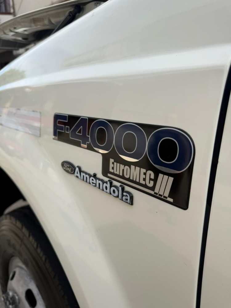 Ford 4000 — foto 2